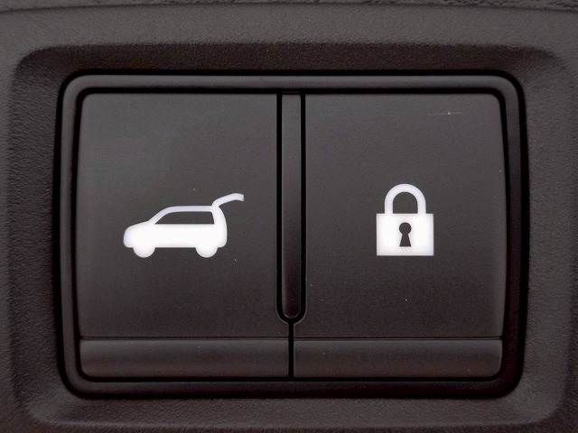 MITSUBISHI OUTLANDER PHEV 2023