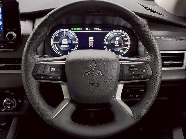 MITSUBISHI OUTLANDER PHEV 2023