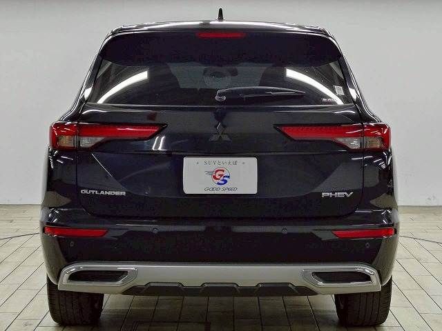 MITSUBISHI OUTLANDER PHEV 2023