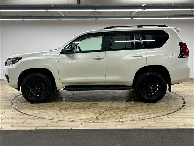 TOYOTA LANDCRUISER PRADO 2023
