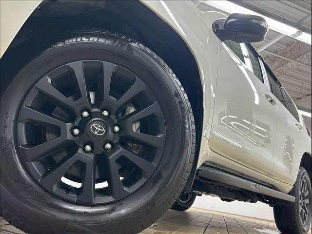 TOYOTA LANDCRUISER PRADO 2023