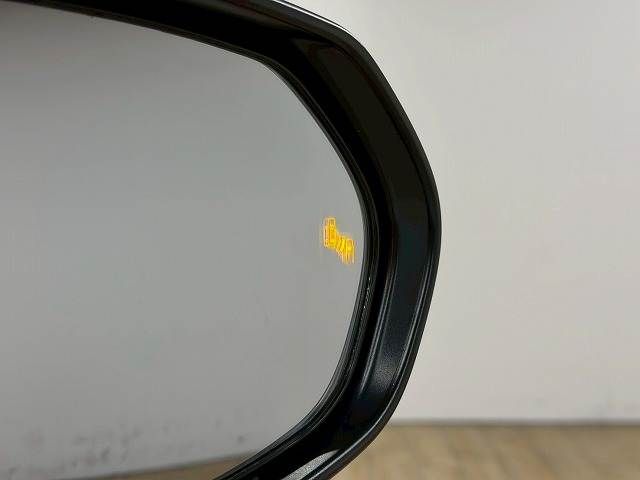 TOYOTA YARIS CROSS HYBRID 2023