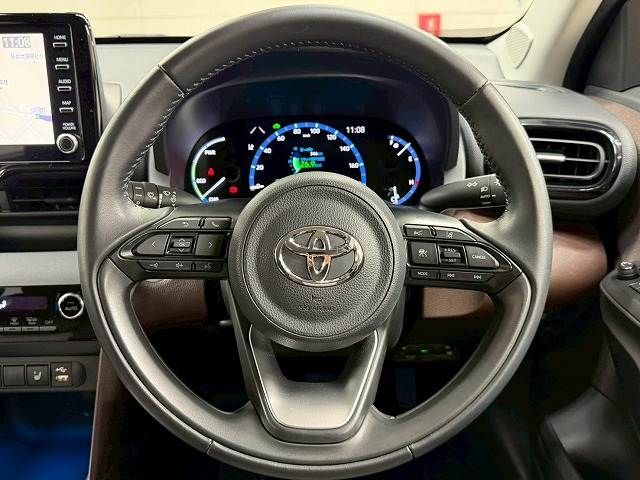 TOYOTA YARIS CROSS HYBRID 2023