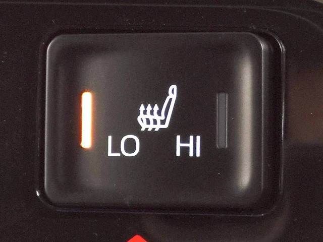 TOYOTA NOAH HYBRID 2023