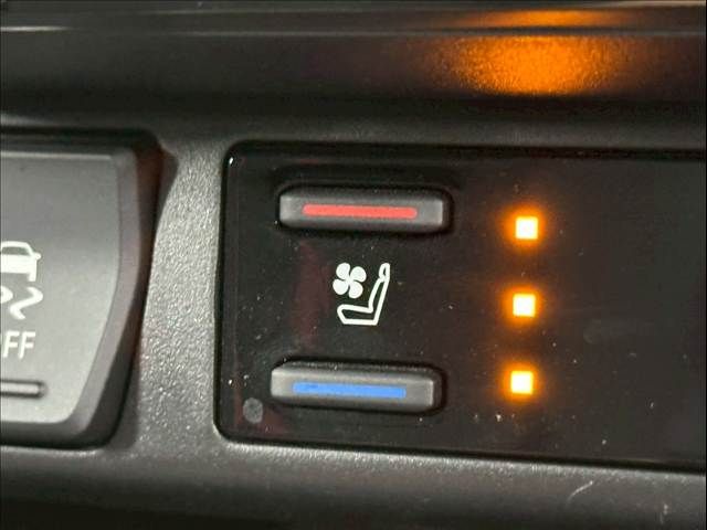 TOYOTA RAV4 PHV 2021