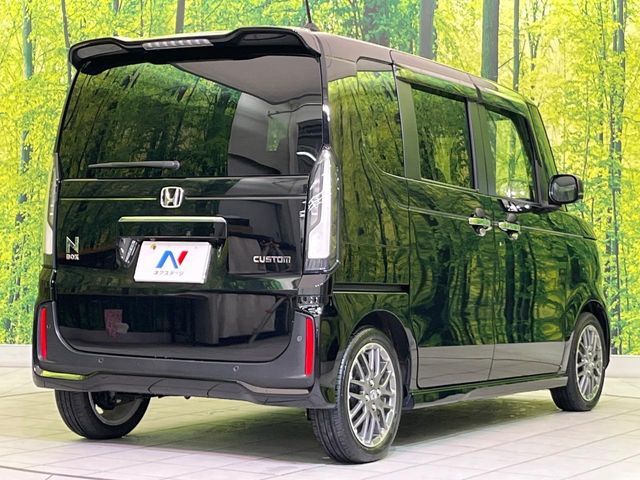 HONDA N BOX CUSTOM 2024