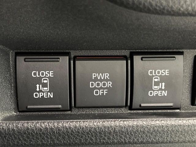 TOYOTA SIENTA HYBRID 2025