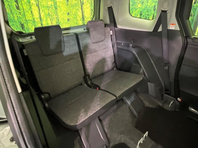 TOYOTA SIENTA HYBRID 2025