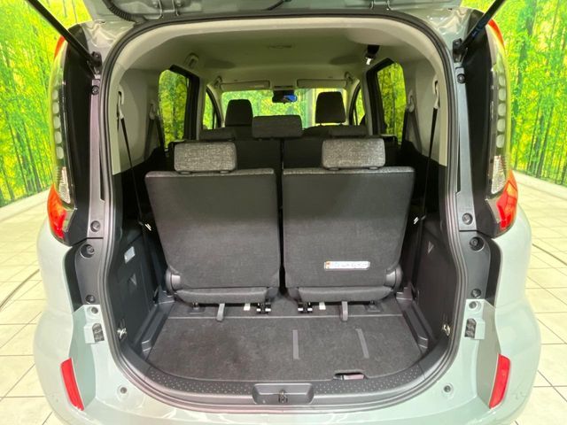 TOYOTA SIENTA HYBRID 2025