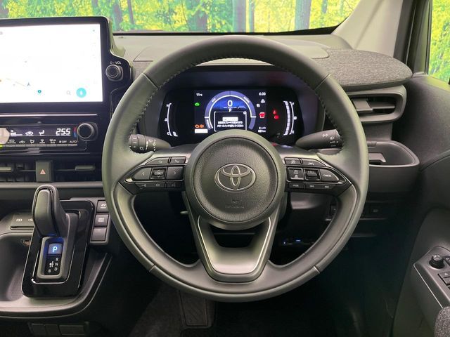 TOYOTA SIENTA HYBRID 2025