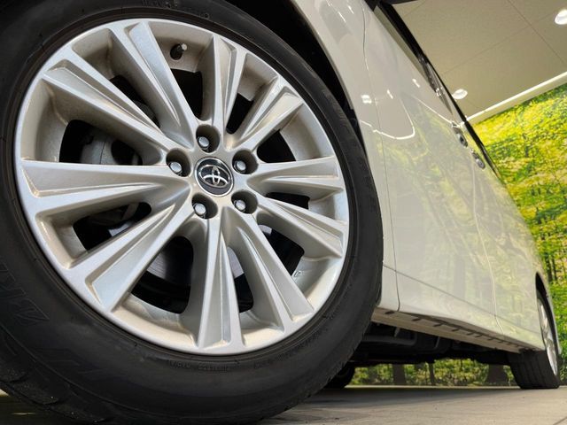 TOYOTA VELLFIRE 2018