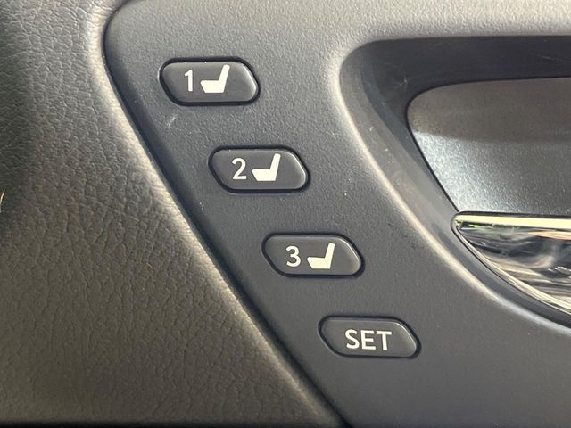 TOYOTA LEXUS IS300h 2013