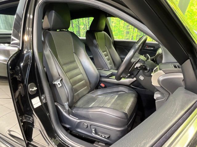 TOYOTA LEXUS IS300h 2013