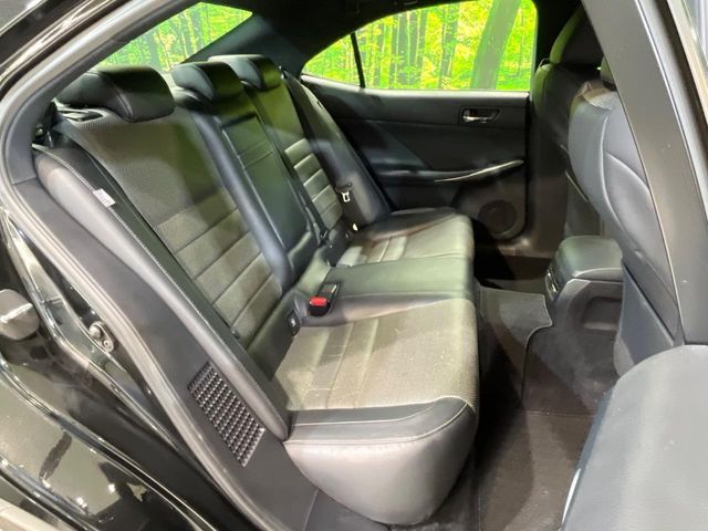 TOYOTA LEXUS IS300h 2013