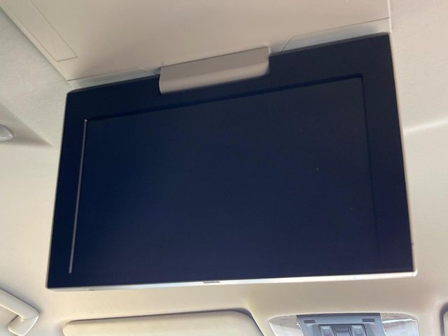 TOYOTA VELLFIRE 2015