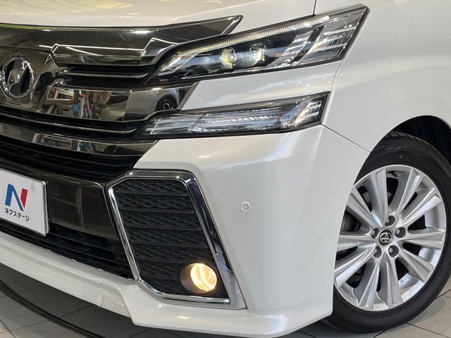 TOYOTA VELLFIRE 2015