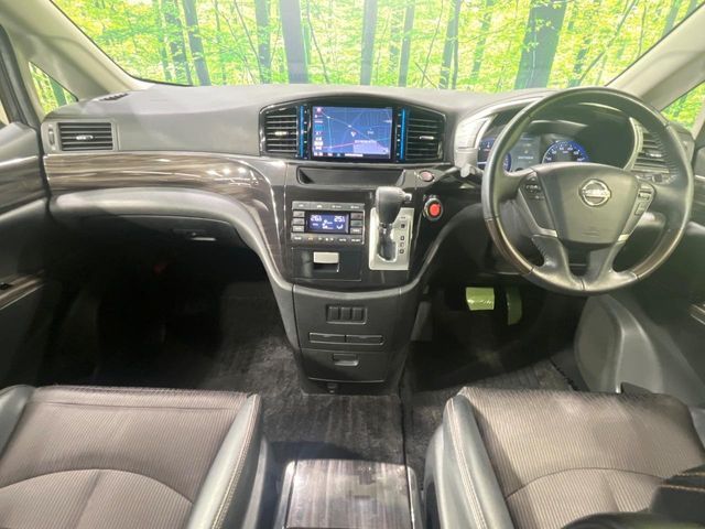 NISSAN ELGRAND 2017