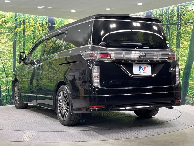 NISSAN ELGRAND 2017