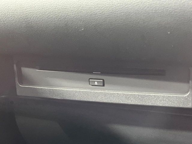 TOYOTA NOAH HYBRID 2023