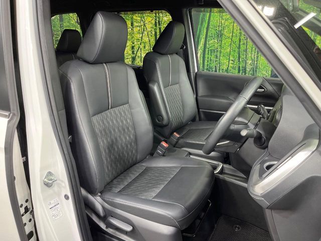 TOYOTA NOAH HYBRID 2023