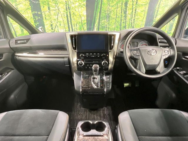 TOYOTA ALPHARD 2021