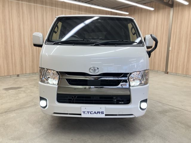 TOYOTA HIACE van 2WD 2020
