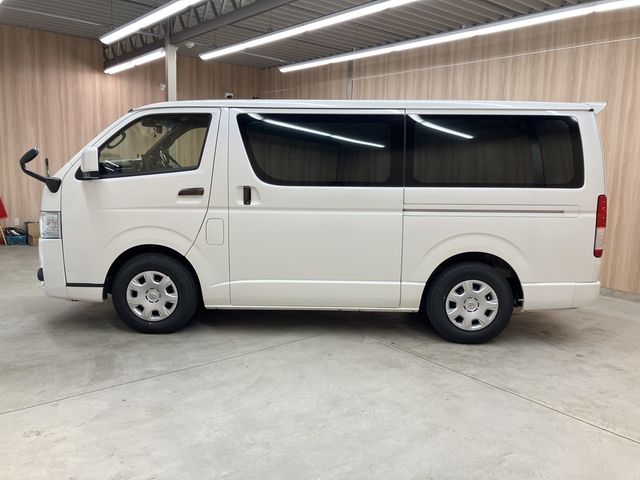 TOYOTA HIACE van 2WD 2020