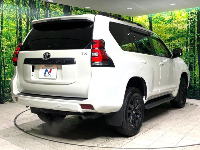 TOYOTA LANDCRUISER PRADO 2022