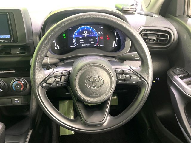 TOYOTA YARIS CROSS 2025