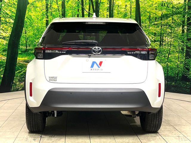 TOYOTA YARIS CROSS 2025