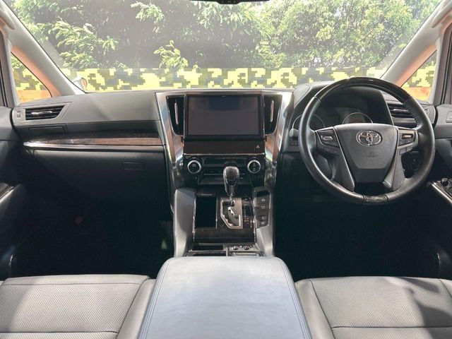 TOYOTA ALPHARD 2019