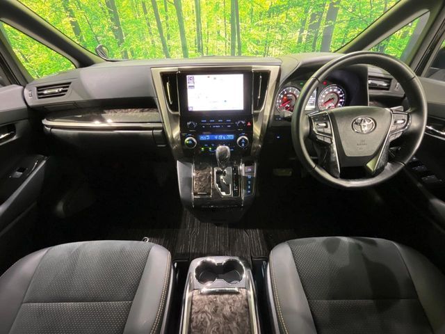 TOYOTA ALPHARD 4WD 2021