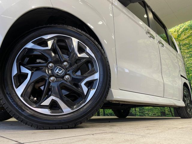 HONDA N BOX CUSTOM 2018