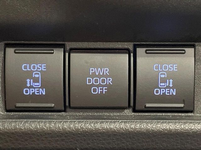 TOYOTA SIENTA HYBRID 2022