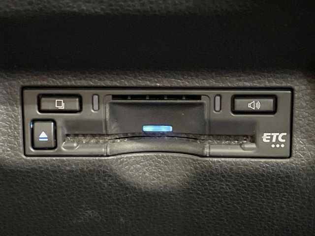 TOYOTA SIENTA HYBRID 2022