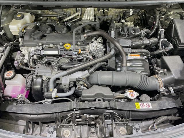 TOYOTA SIENTA HYBRID 2022