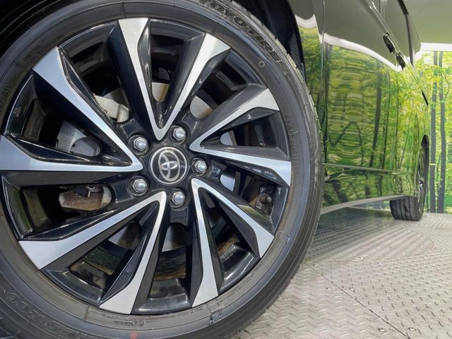 TOYOTA NOAH HYBRID 2023