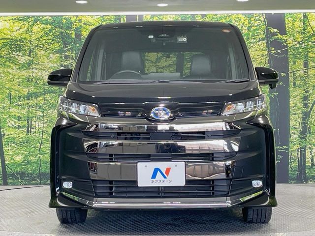 TOYOTA NOAH HYBRID 2023