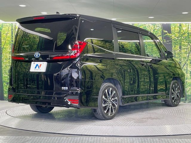 TOYOTA NOAH HYBRID 2023