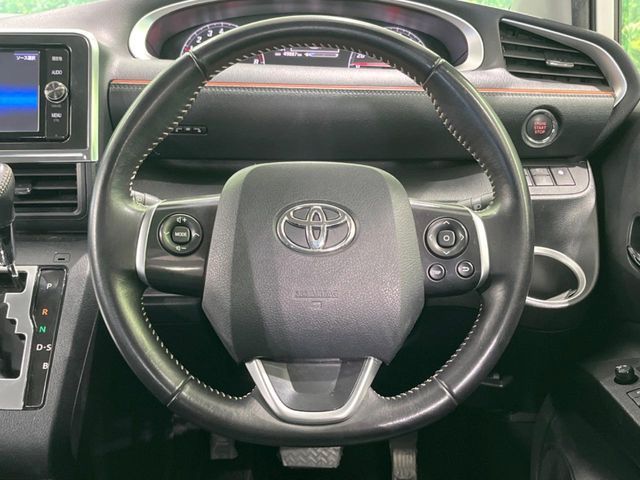 TOYOTA SIENTA 2016