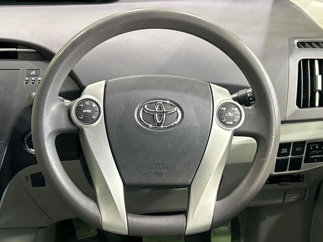TOYOTA PRIUS 2011