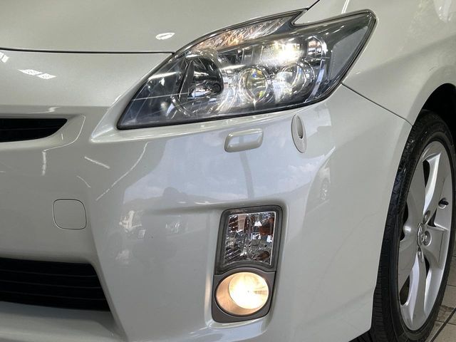 TOYOTA PRIUS 2011