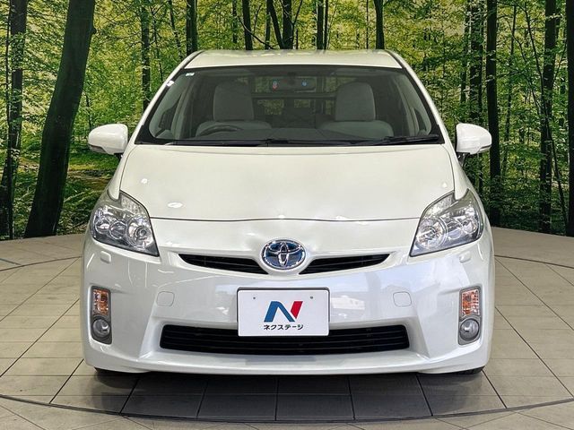 TOYOTA PRIUS 2011