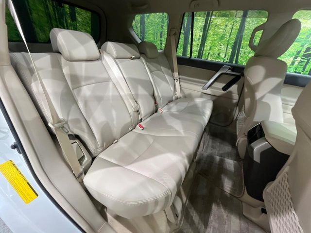 TOYOTA LANDCRUISER PRADO 2023