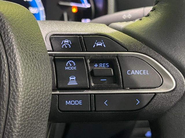 TOYOTA VOXY HYBRID 2024