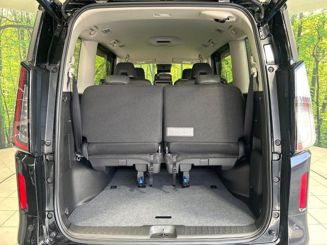 NISSAN SERENA  WG 2024