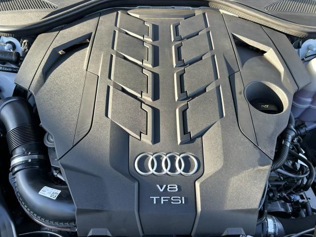 AUDI AUDI A8 2022