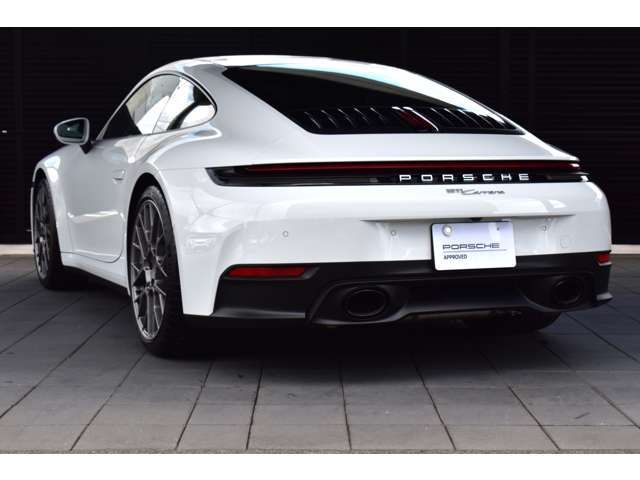 PORSCHE PORSCHE 911 2025