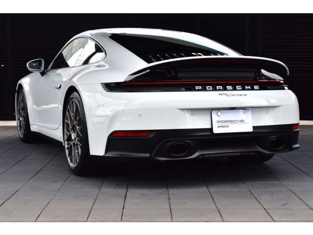 PORSCHE PORSCHE 911 2025