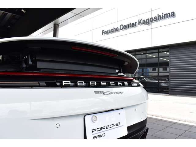 PORSCHE PORSCHE 911 2025